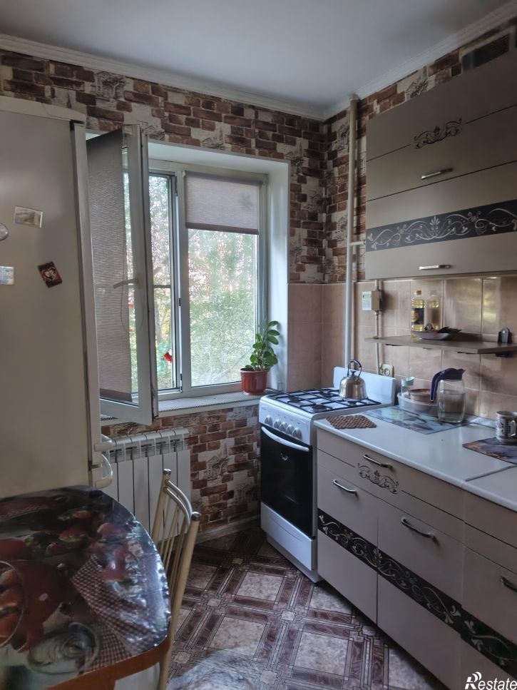1-комн квартира Арнольда Нейбута , 64