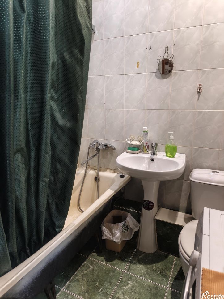 1-комн квартира Арнольда Нейбута , 64