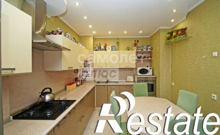 3-комн квартира улица Пархоменко, 23А,  д. 23А