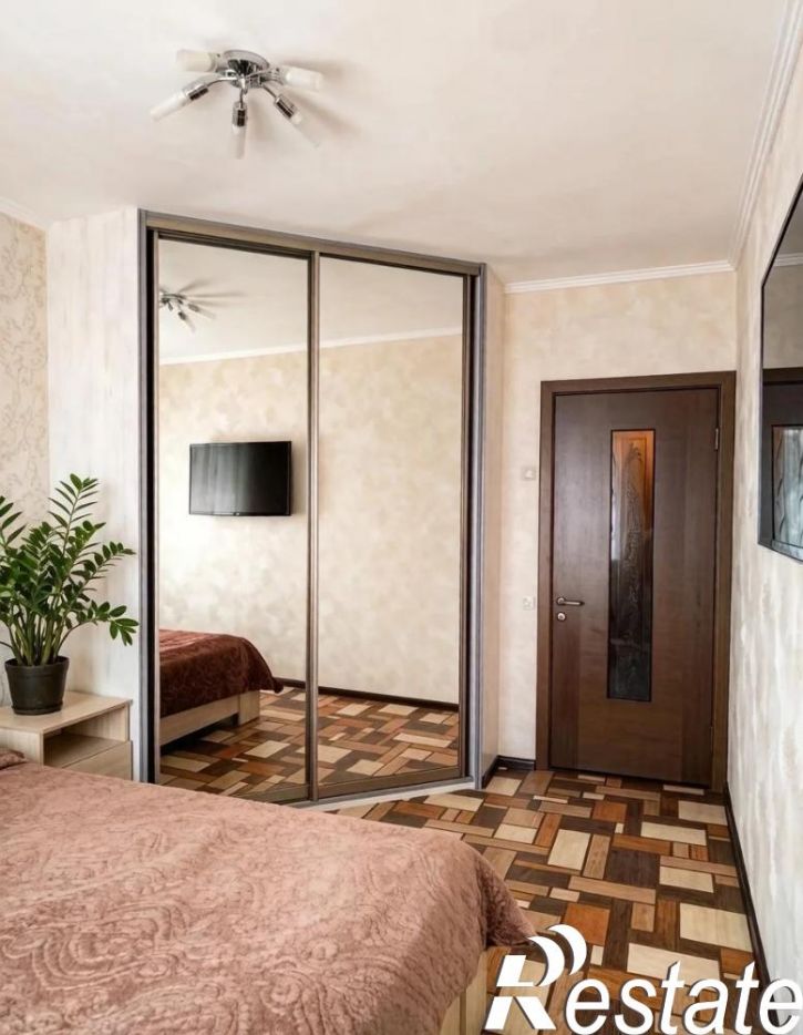 2-комн квартира ул Шакурова, 8к3