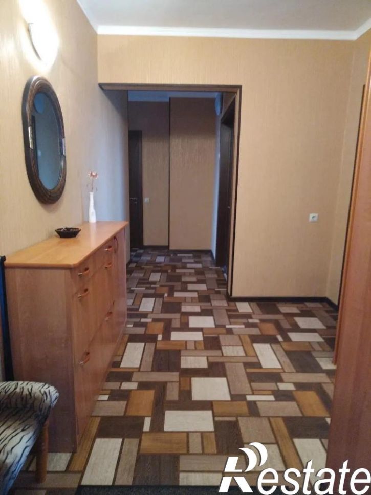 2-комн квартира ул Шакурова, 8к3